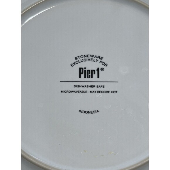 Set Of 4 Pier 1 Green & Red Bird Botanical 8.25” Salad/Dessert Plates - Picture 5 of 7